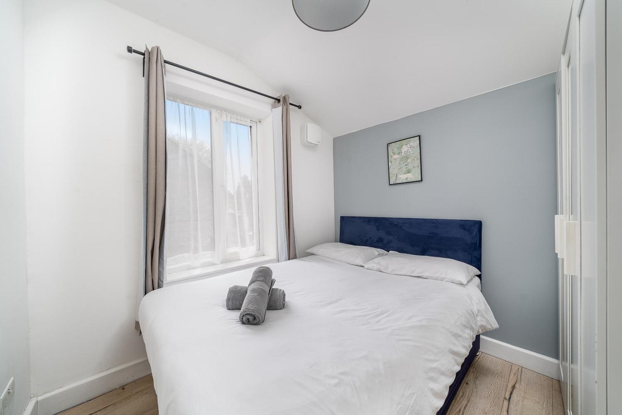 Modern 2 Bed East London Home By Rebby Properties Sleeps 5 Near Canning Town Station Eksteriør bilde